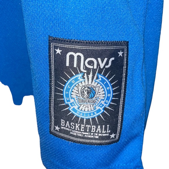 Dallas mavericks jersey - Picture 3 of 7